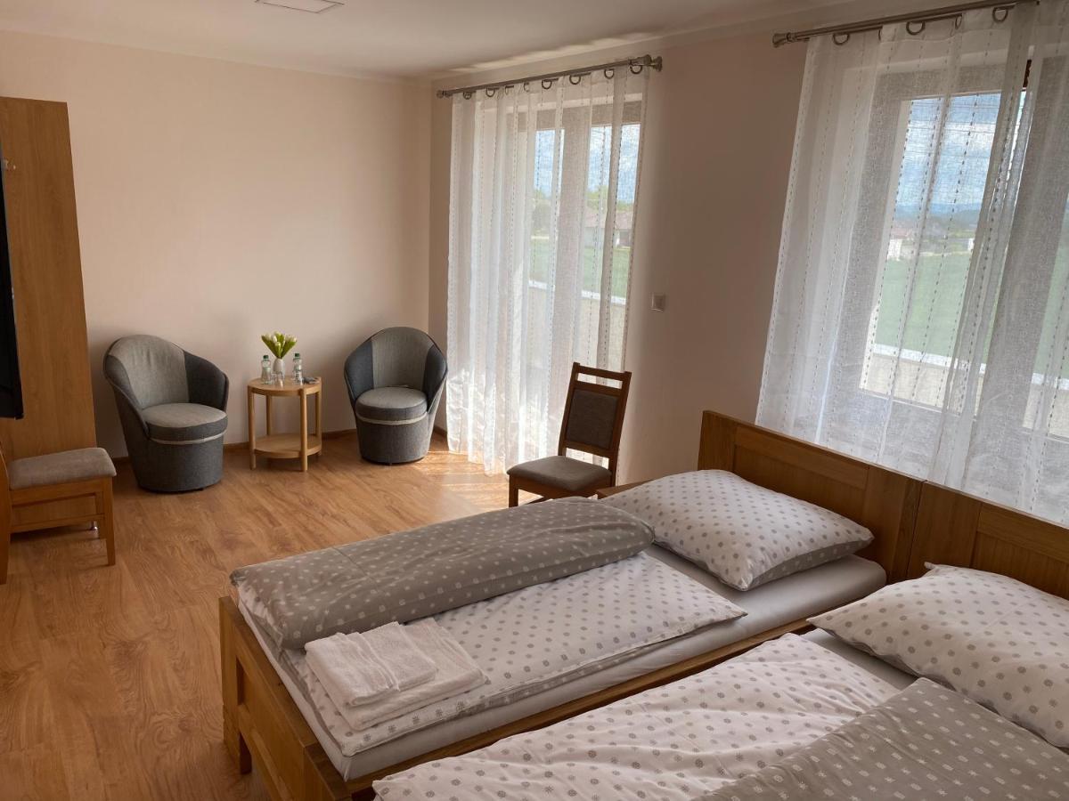 Penzion Pod Tureckom Hotel Trencianske Bohuslavice Ngoại thất bức ảnh
