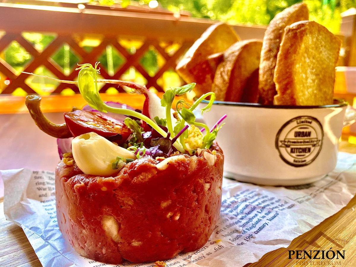 Penzion Pod Tureckom Hotel Trencianske Bohuslavice Ngoại thất bức ảnh
