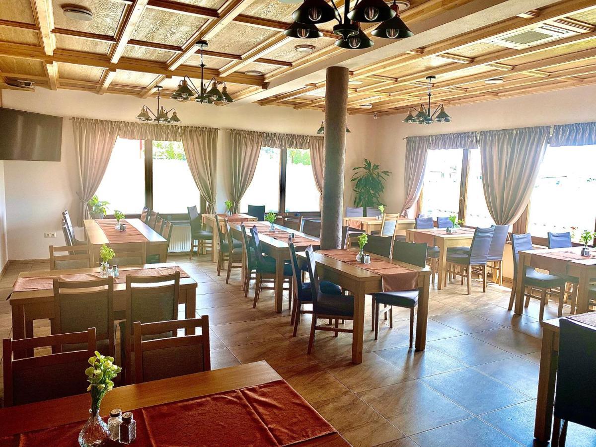 Penzion Pod Tureckom Hotel Trencianske Bohuslavice Ngoại thất bức ảnh